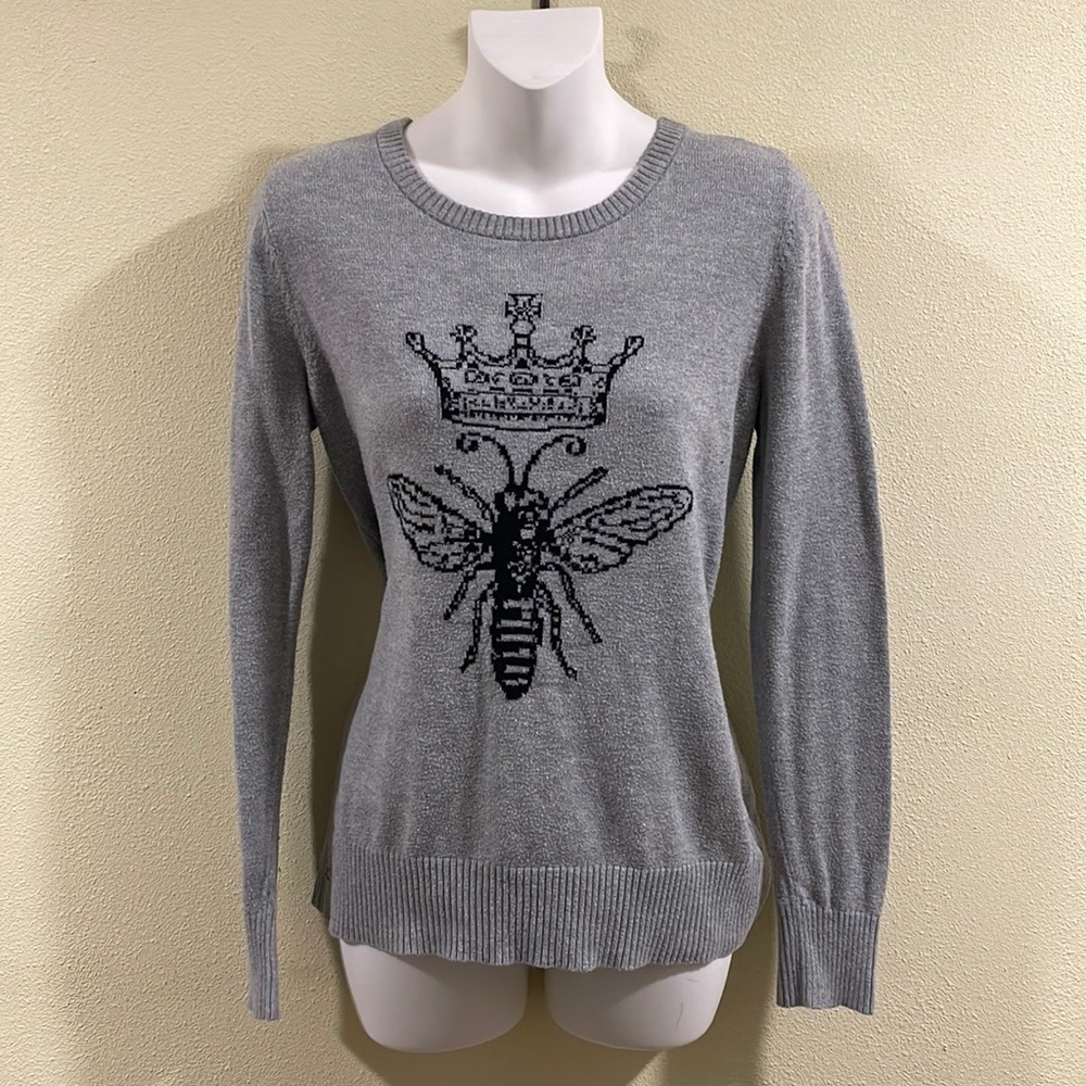 Queen bee sweater Sz L gray Merona sweater